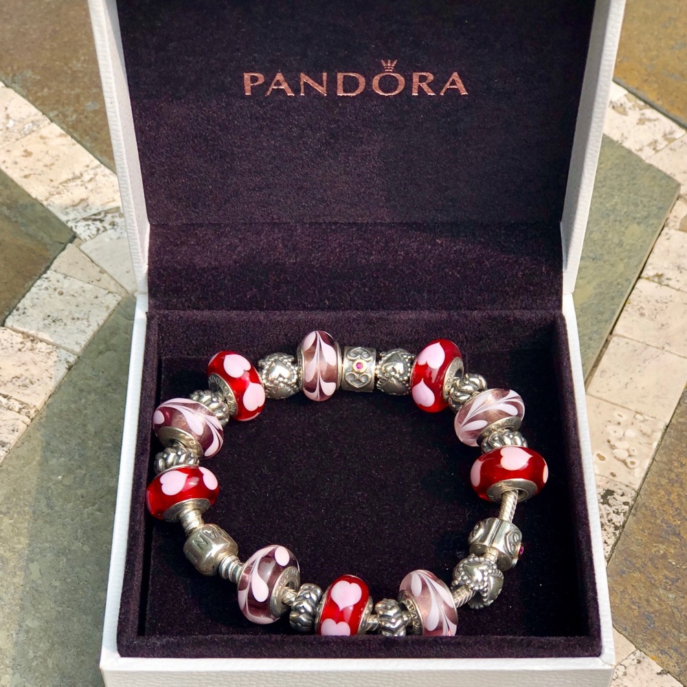 ❤️ Pandora Heart Charmed Themed Bracelet ❤️
